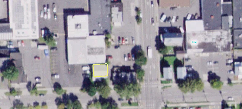 114 Mdw St