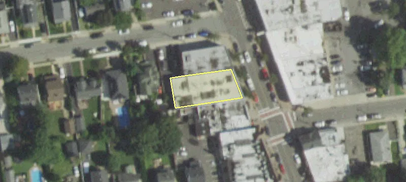 418 Bedford Ave