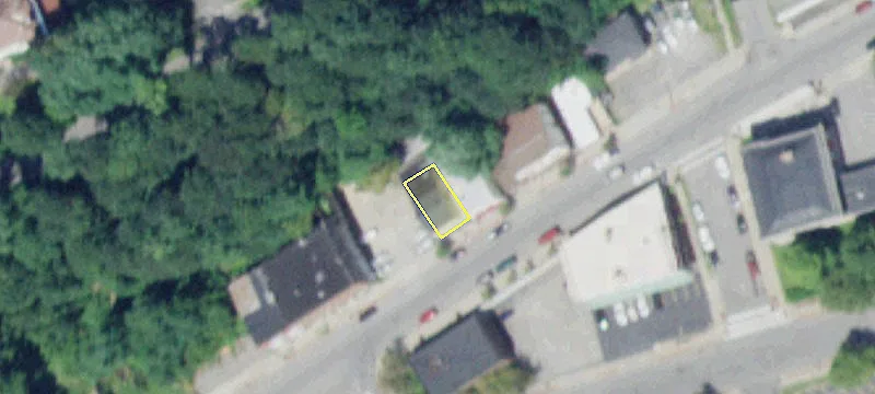 42 Main St