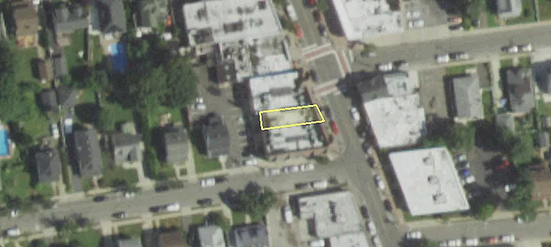 402 Bedford Ave, Unit 410