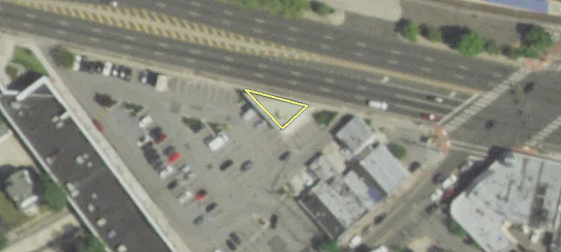 601 Sunrise Hwy