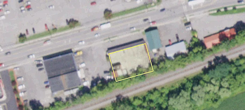 826 Main St