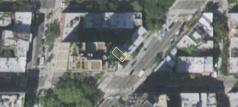 15 8th Ave