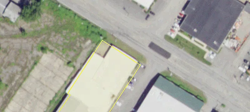 48 Railroad Ave