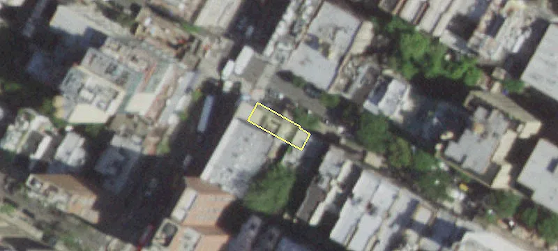 1209 Lexington Ave