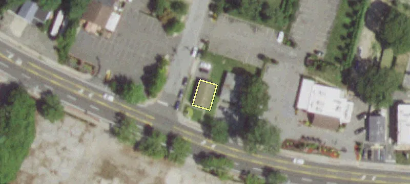 1591 Montauk Hwy