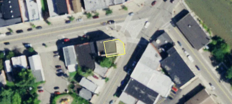 8 Main St