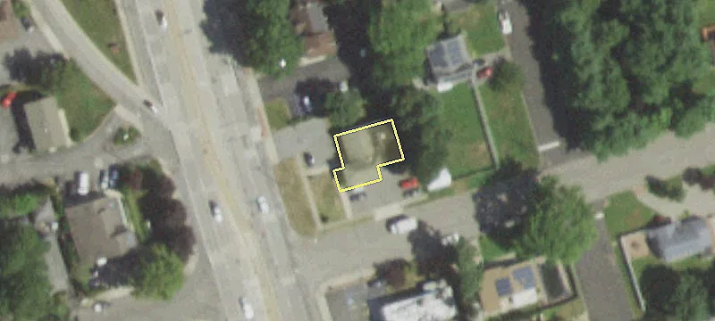 1637 Deer Park Ave