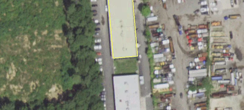 3661 Horseblock Rd