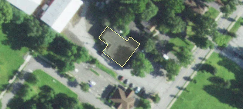 7401 Broadway