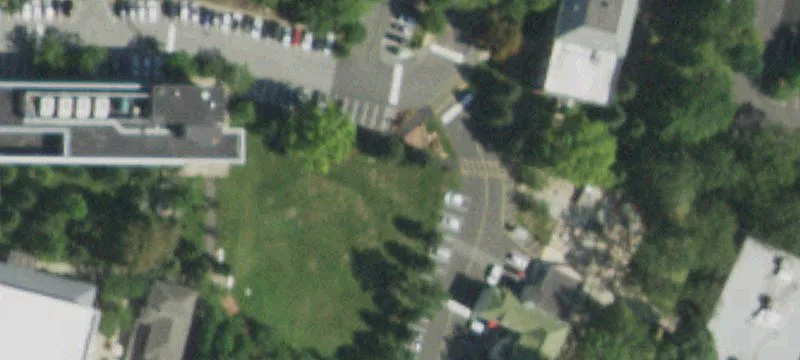 300 Howard Ave