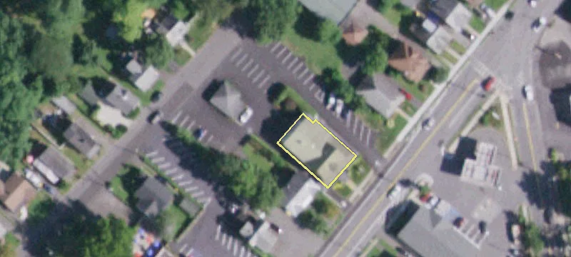 411 Albany Ave