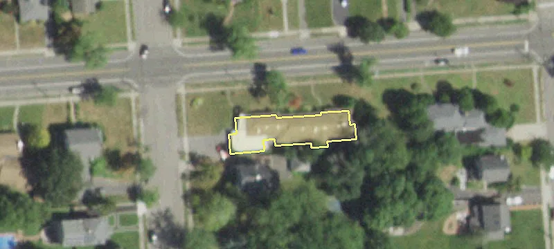 58 Roe Blvd