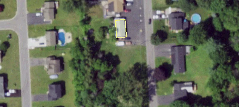 9429 Woodlawn Dr