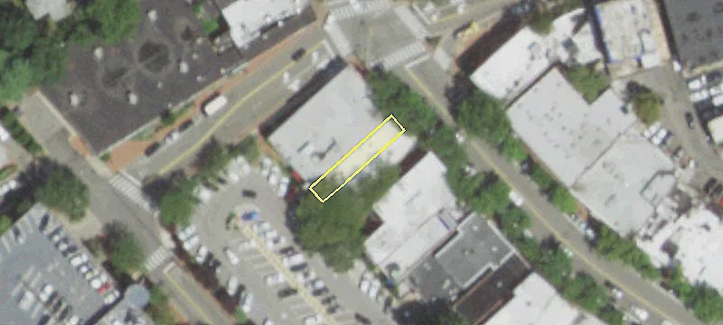 48 Middle Nck Rd