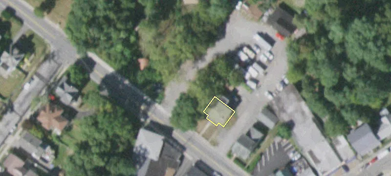 10 Willow Ave