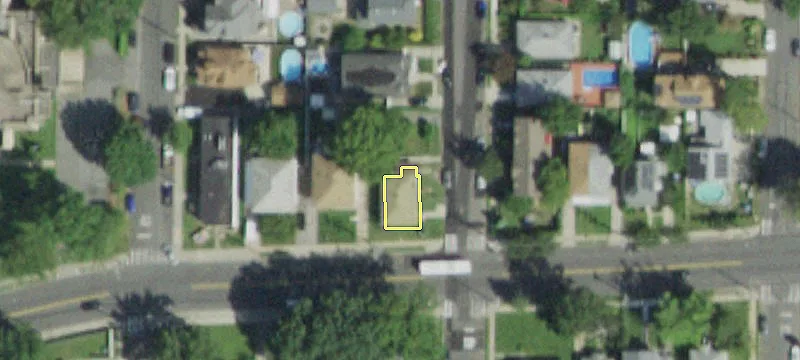 2161 Victory Blvd