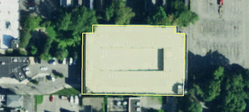 489 Elmwood Ave