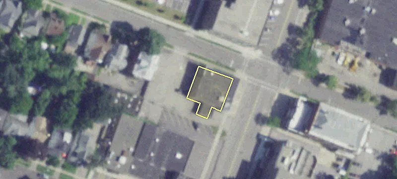 401 Main St