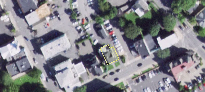 21 Main St