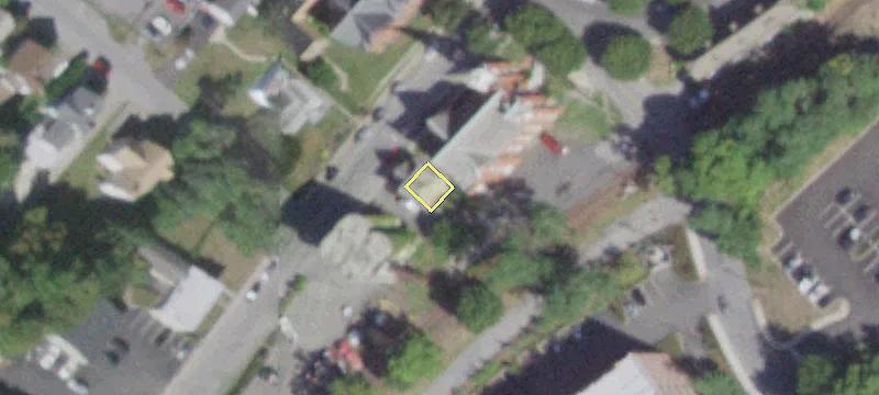 2 Tioronda Ave
