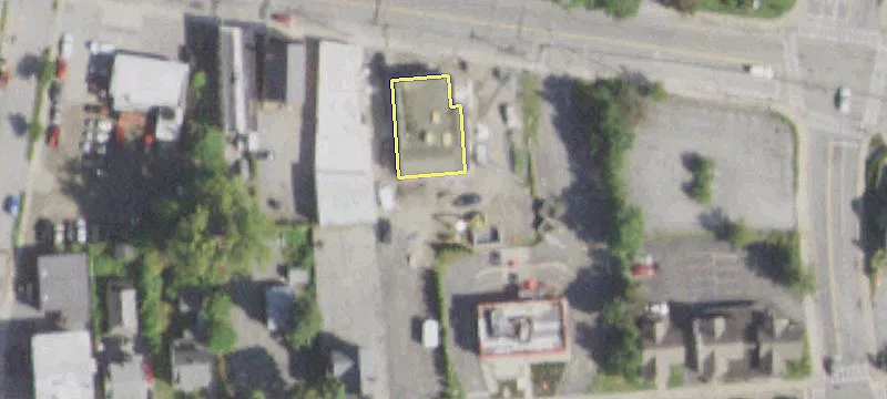 830 Main St