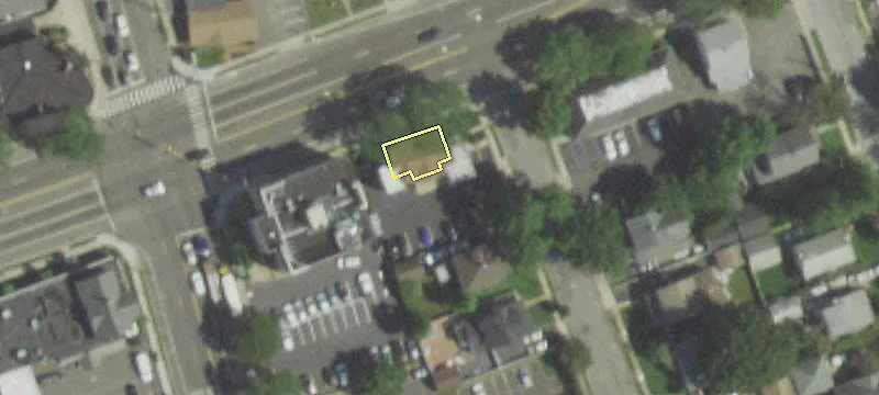 95 Old Country Rd