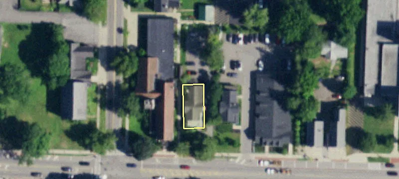 382 Main St