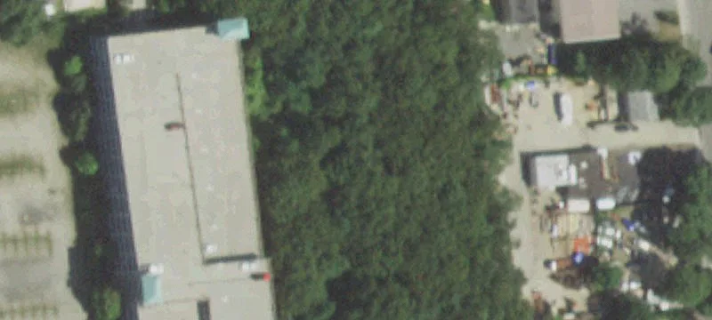 81 Railroad Ave