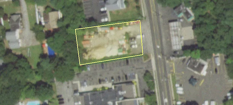 208 Carleton Ave