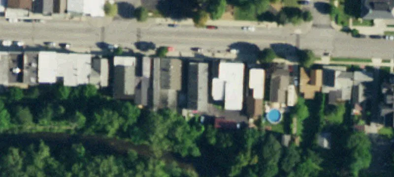 95 Main St