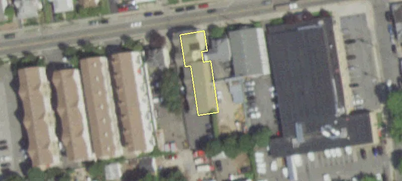 340 Maple Ave