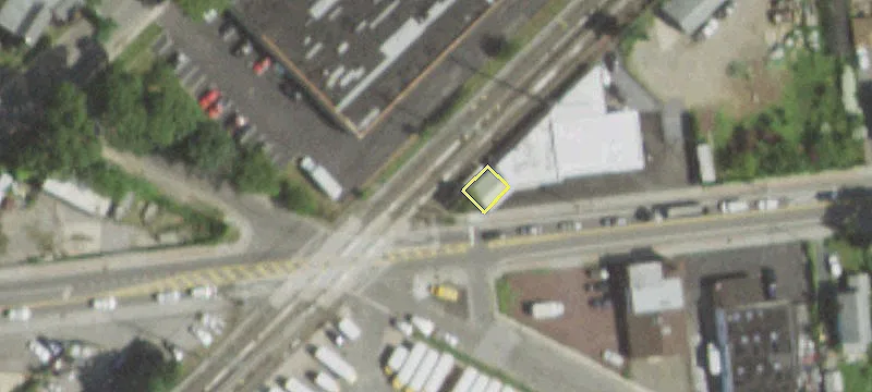 135 Pulaski Rd