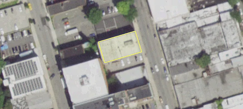 38 1st St