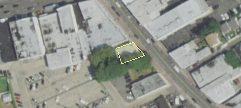 124-126 Main St