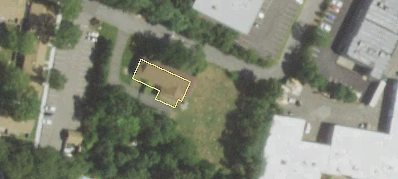 Greenmeadow Dr
