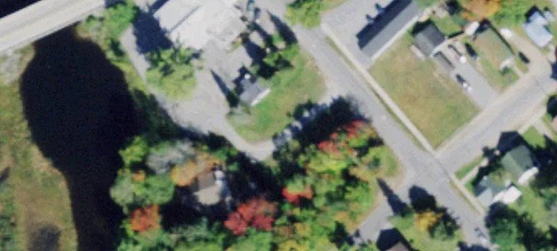 110 Riv St