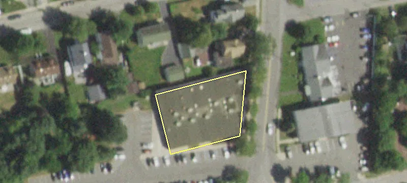 40 Nassau Ave