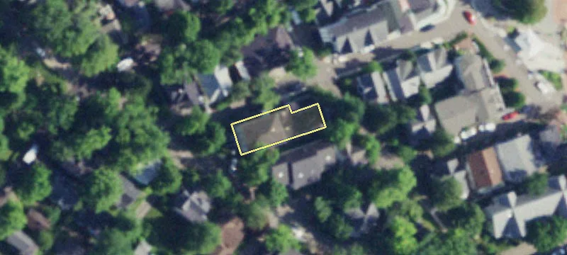 9 Bowman Ave