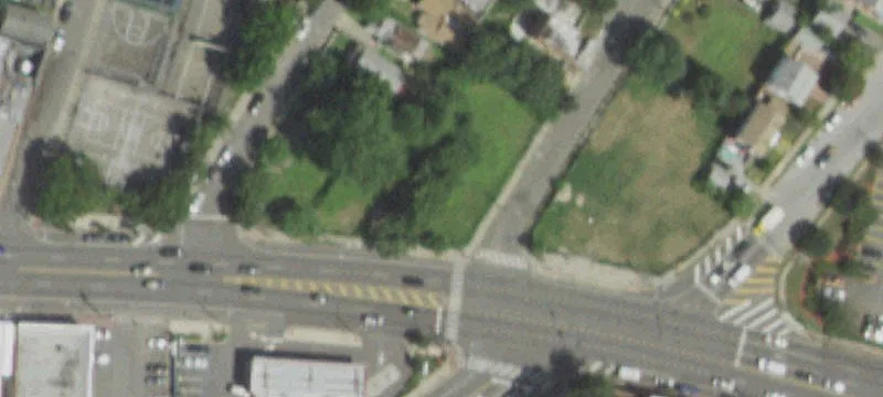 Hempstead Tpke