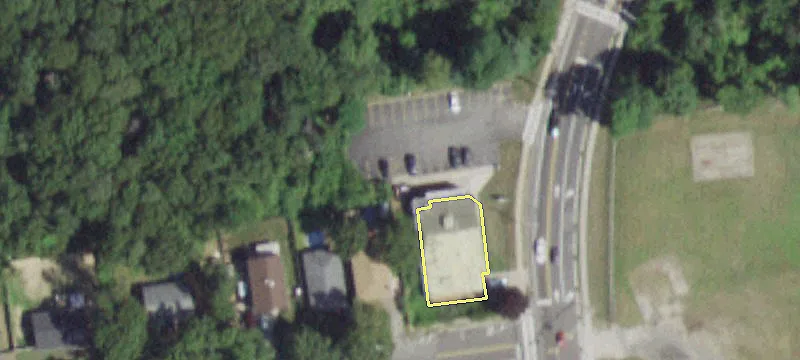1088 Mastic Rd