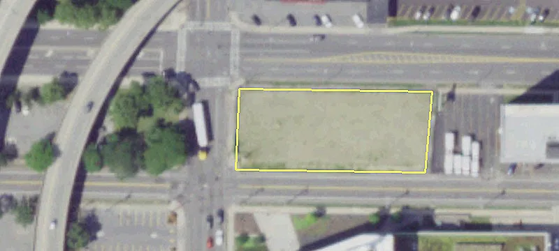 701 Water E Almond St