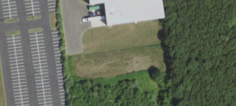 28 Barretts Ave