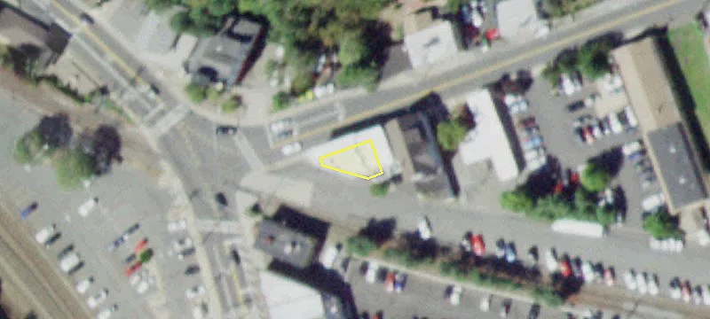 13 Wayne Ave