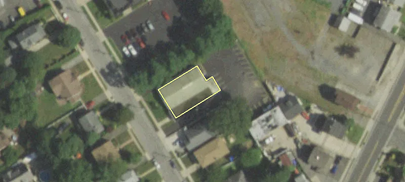 233 Woodlawn Rd