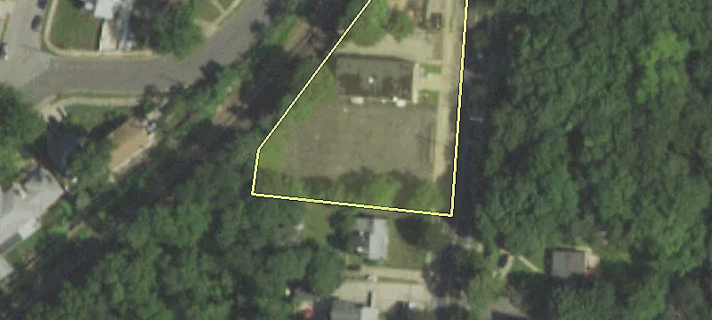 734 Woodfield Rd