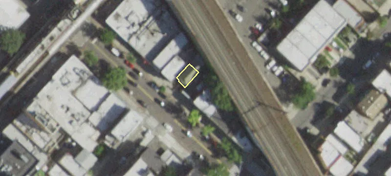 23 Ave Ave