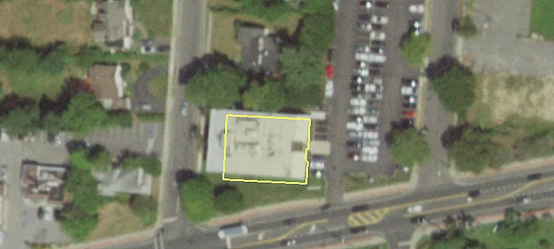 1111 Montauk Hwy