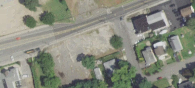 33 Bayville Ave