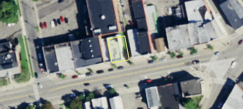 37 Main St
